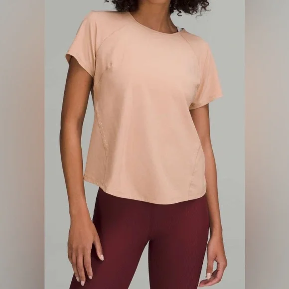 NWOT Lululemon Lightweight Stretch Running Short Sleeve Shirt Pink Clay - Picture 1 of 7